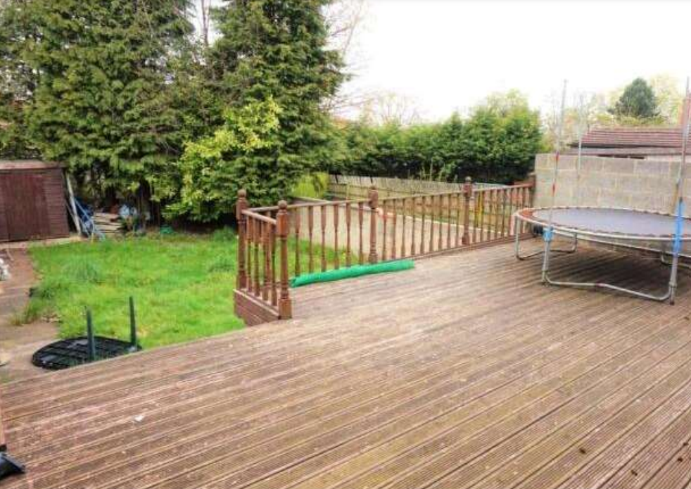 5 bed Semi-Detached