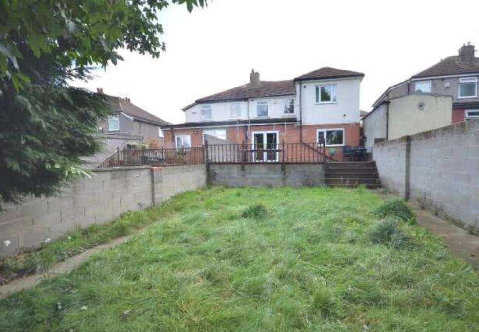 5 bed Semi-Detached