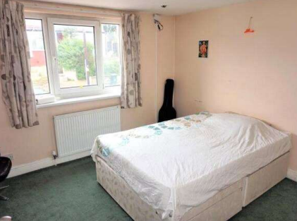 5 bed Semi-Detached