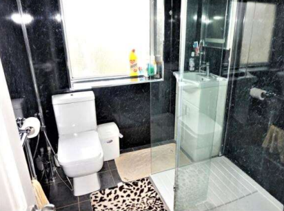 5 bed Semi-Detached