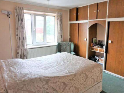 5 bed Semi-Detached