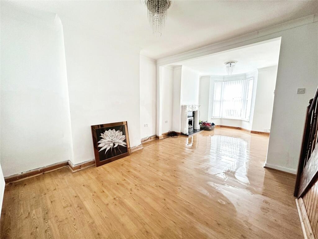 3 bed Terraced