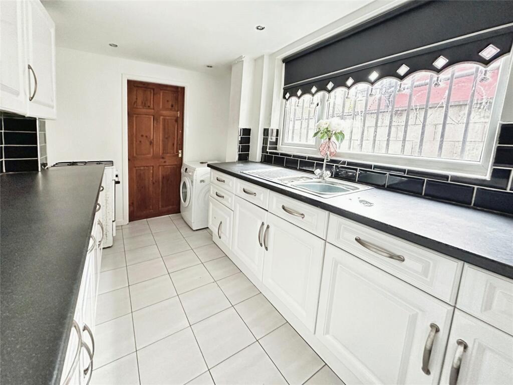 3 bed Terraced