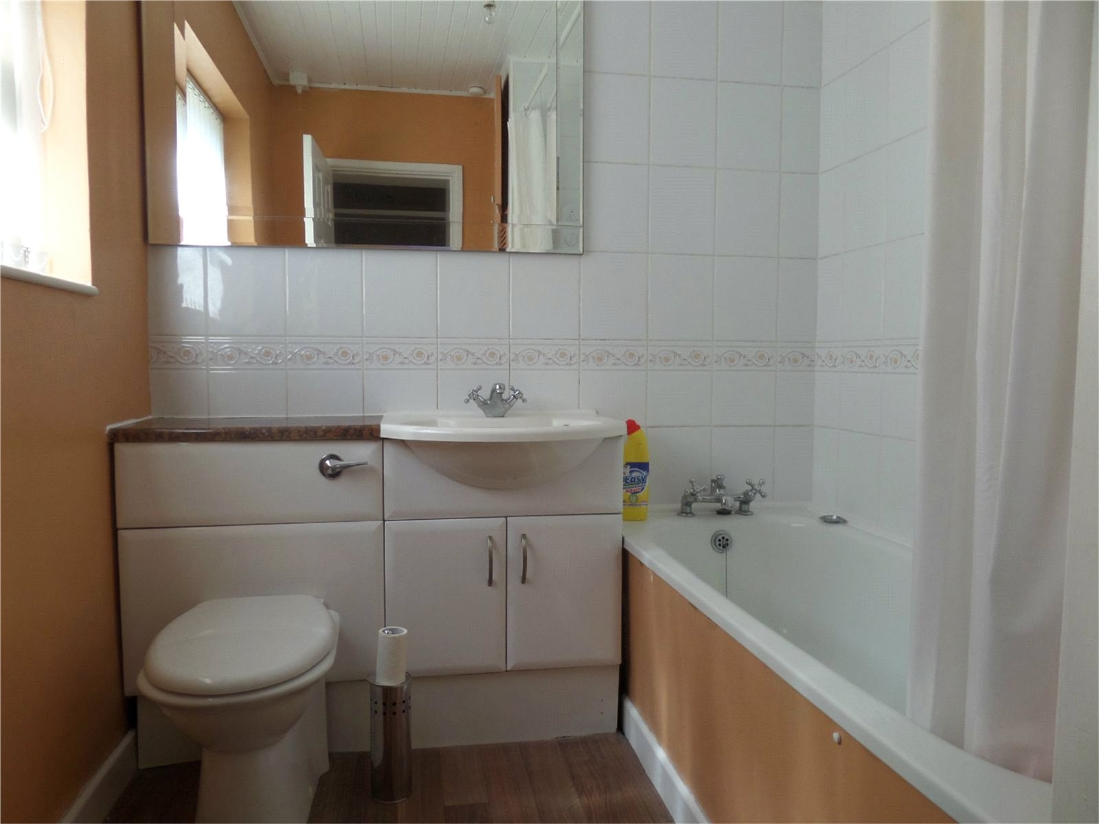 2 bed House