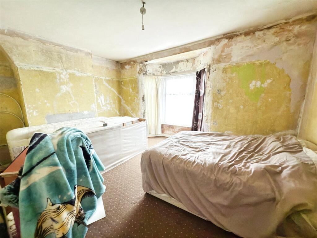 3 bed Terraced
