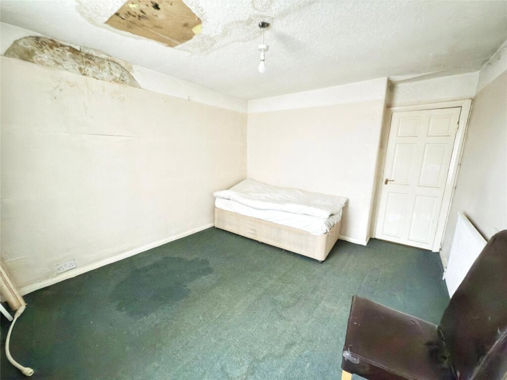 3 bed Terraced