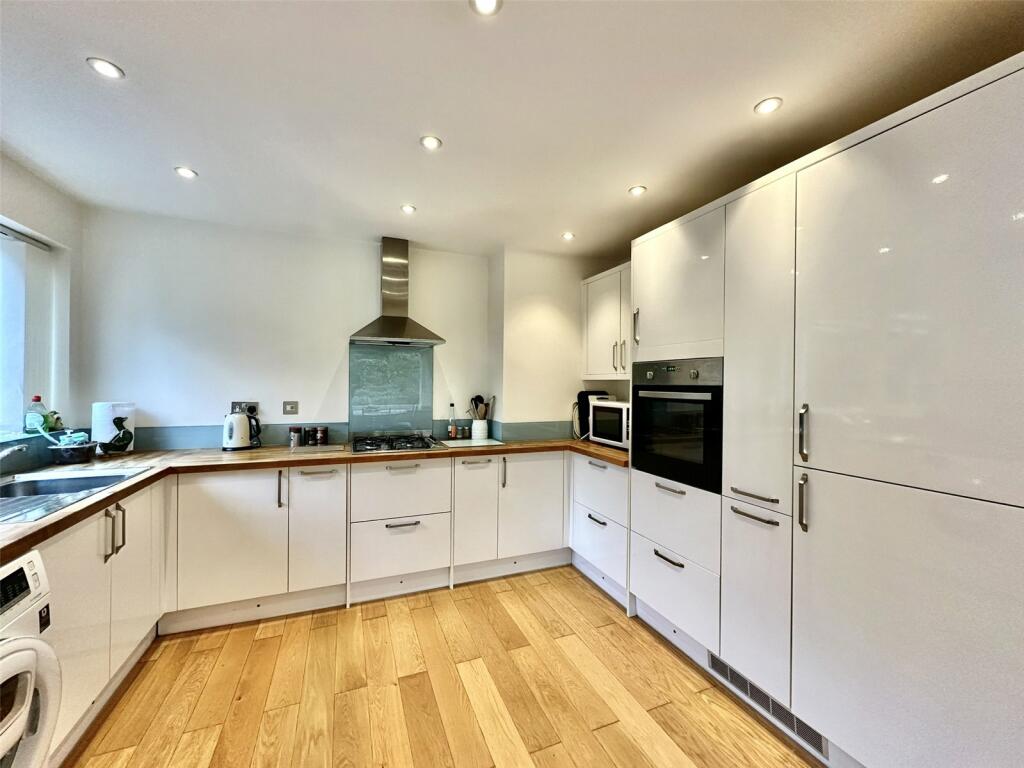2 bed Detached Bungalow