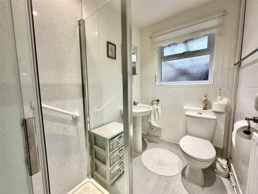 2 bed Detached Bungalow