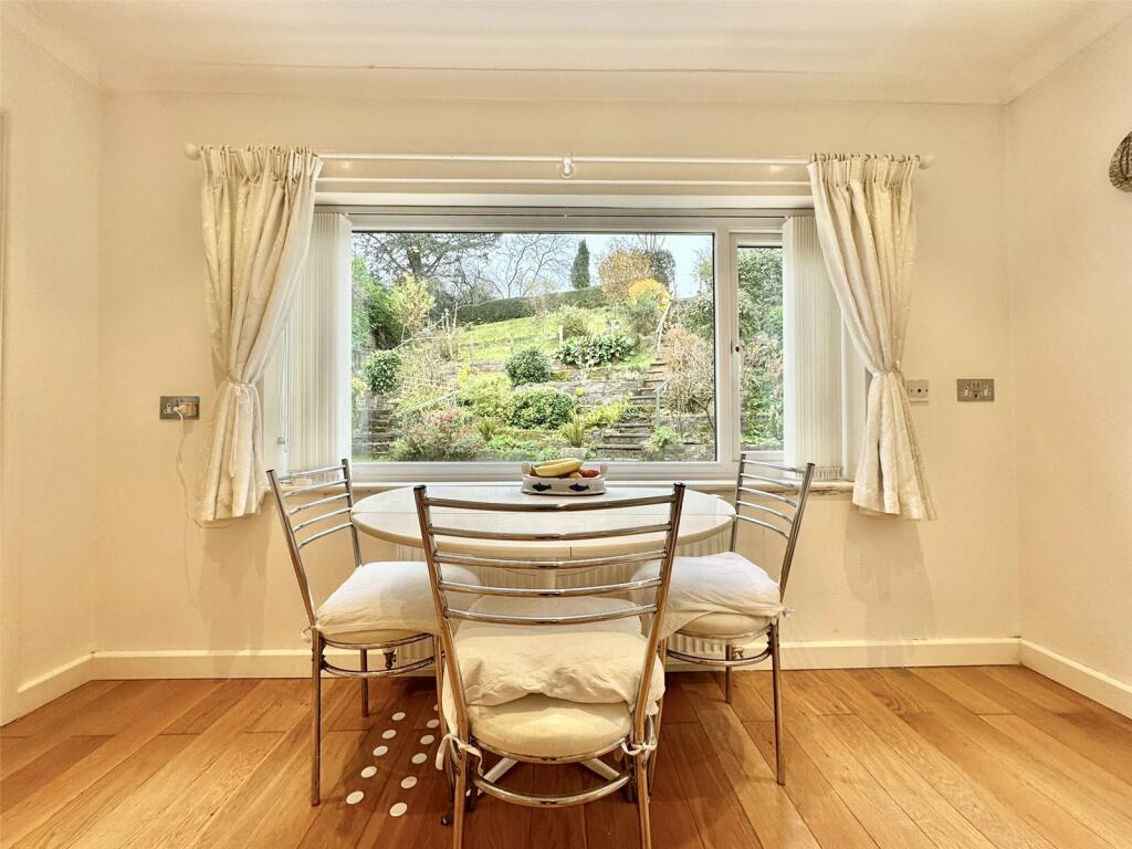 2 bed Detached Bungalow