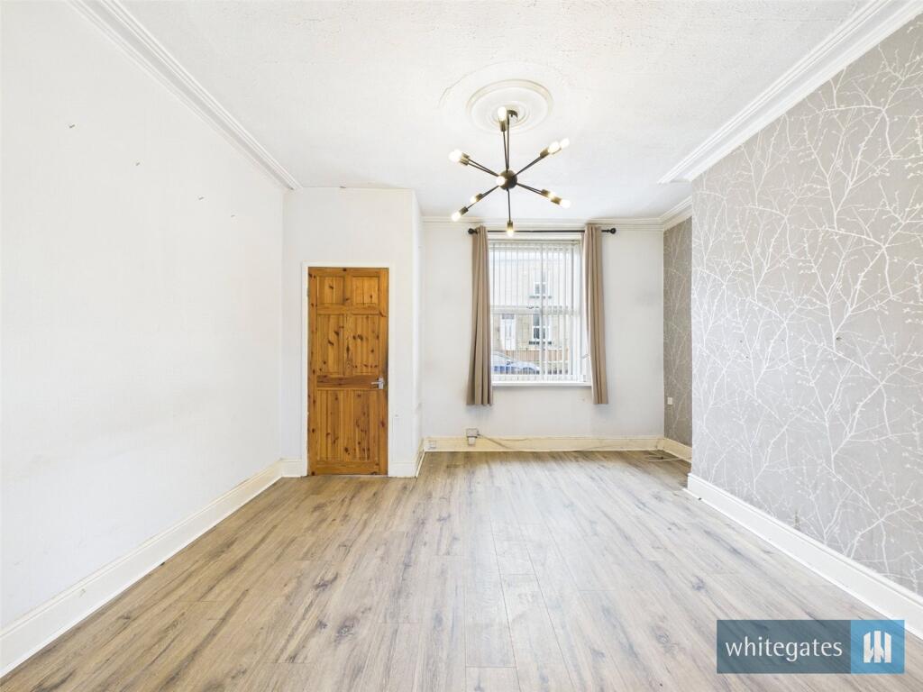 3 bed Terraced