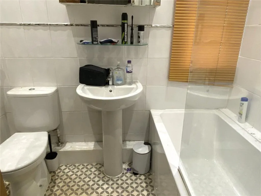 4 bed Terraced