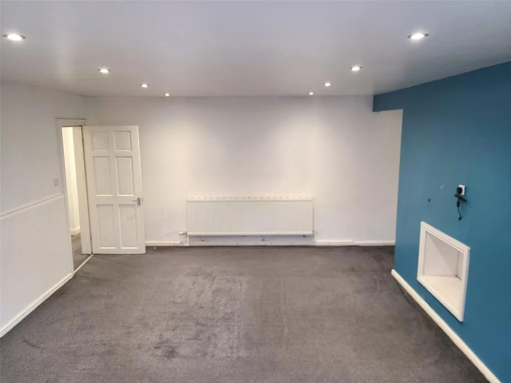 4 bed Terraced