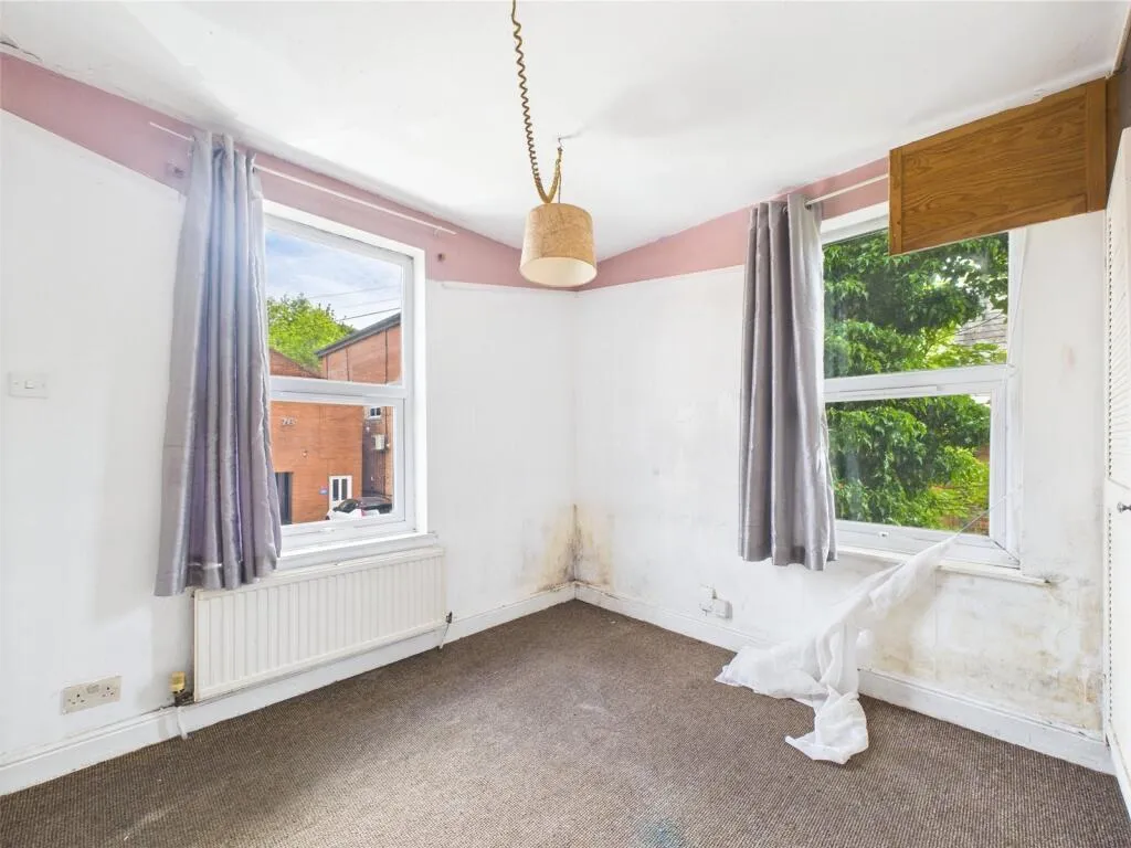 2 bed End of Terrace