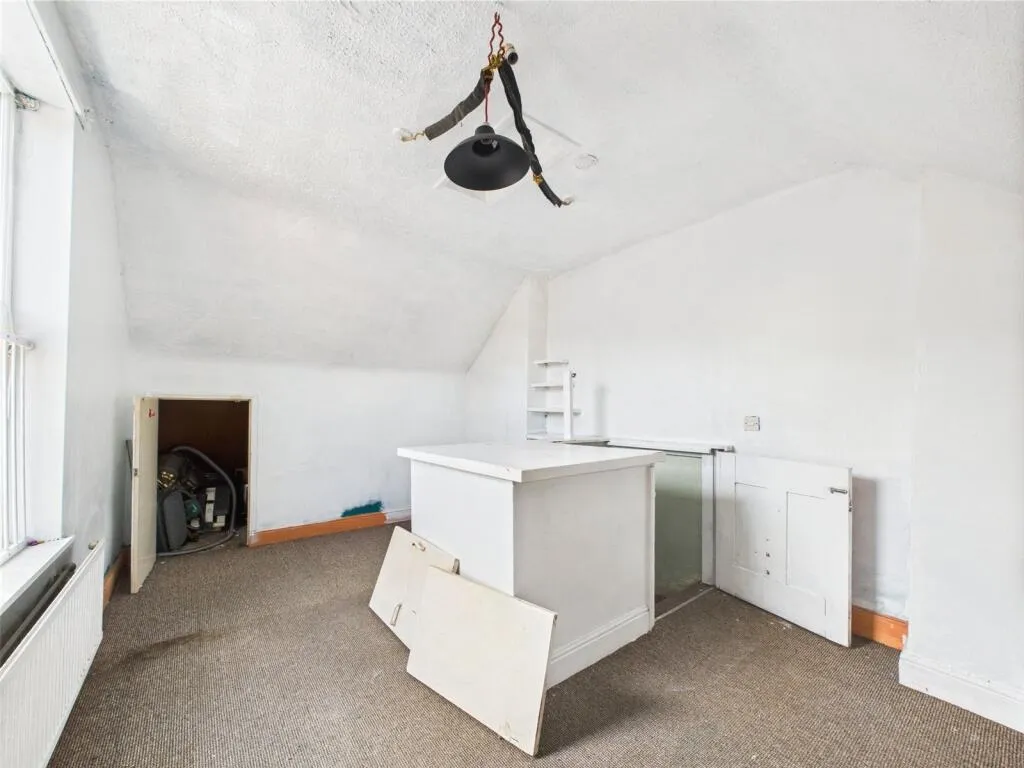 2 bed End of Terrace