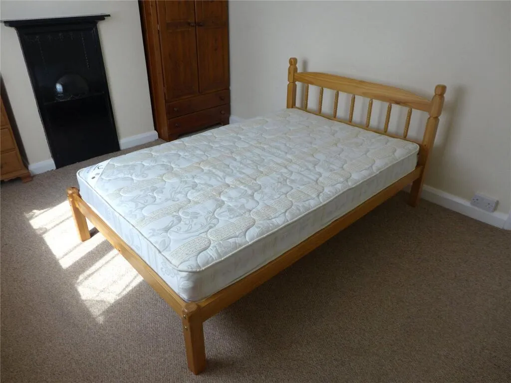 2 bed Semi-Detached