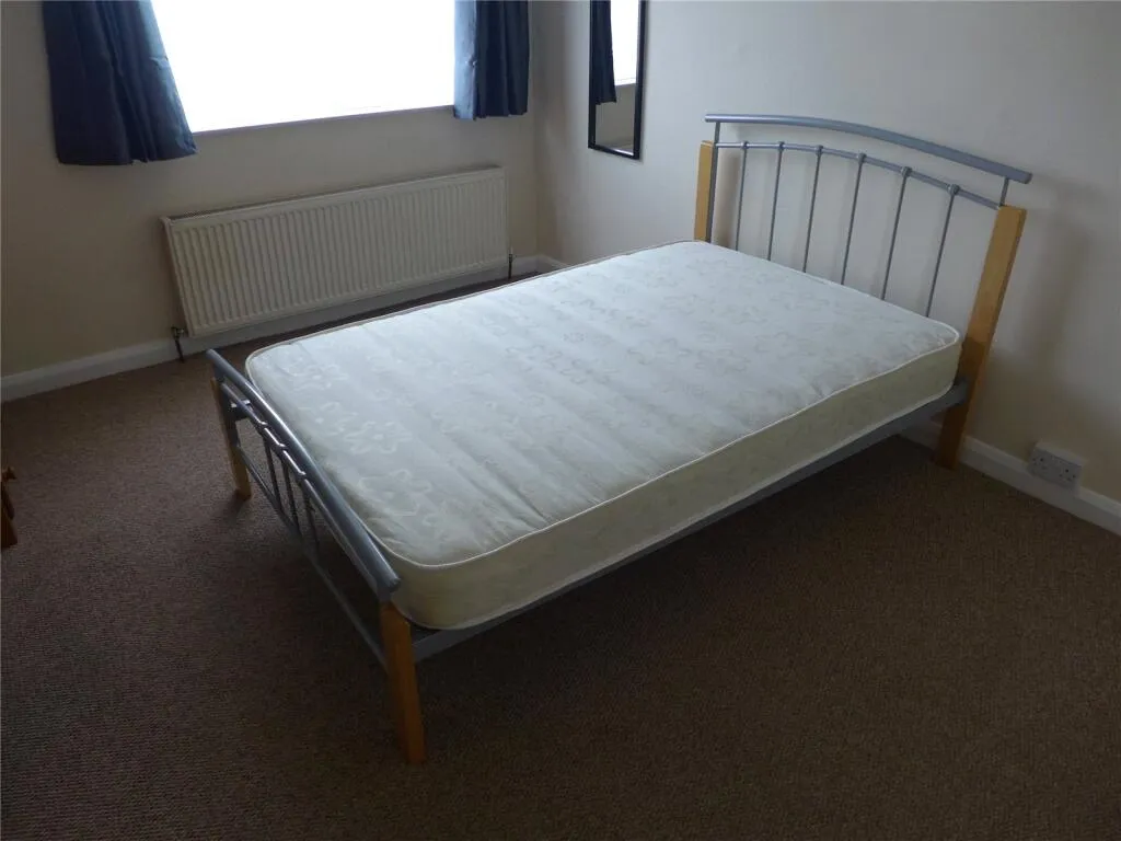 2 bed Semi-Detached