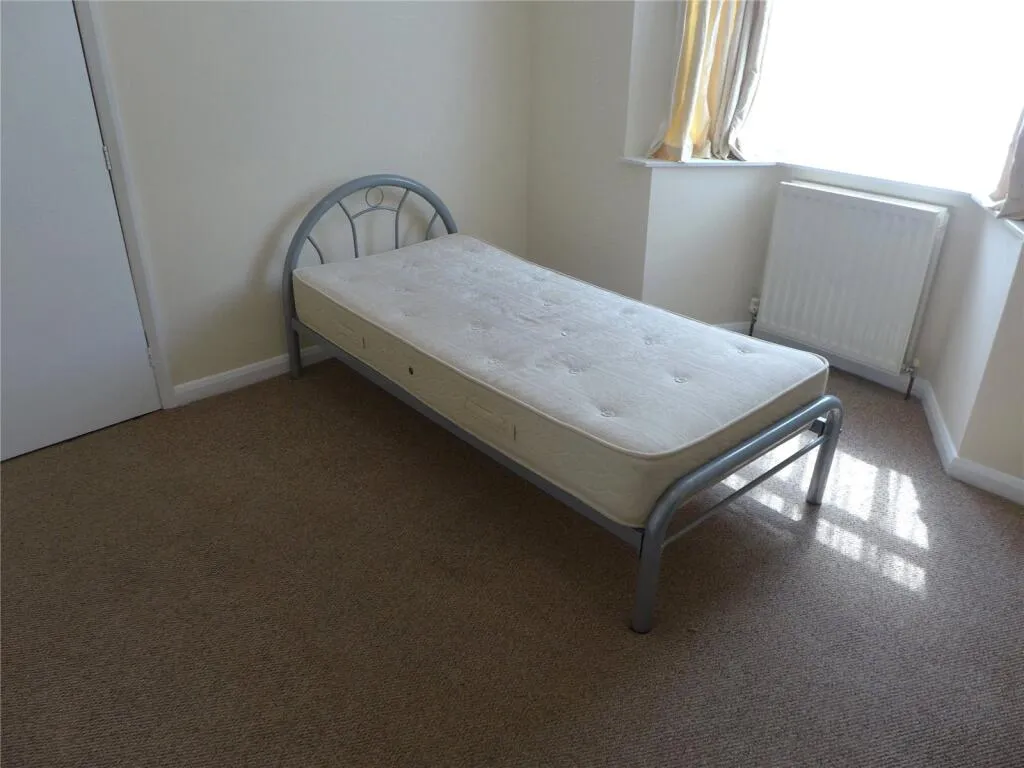 2 bed Semi-Detached