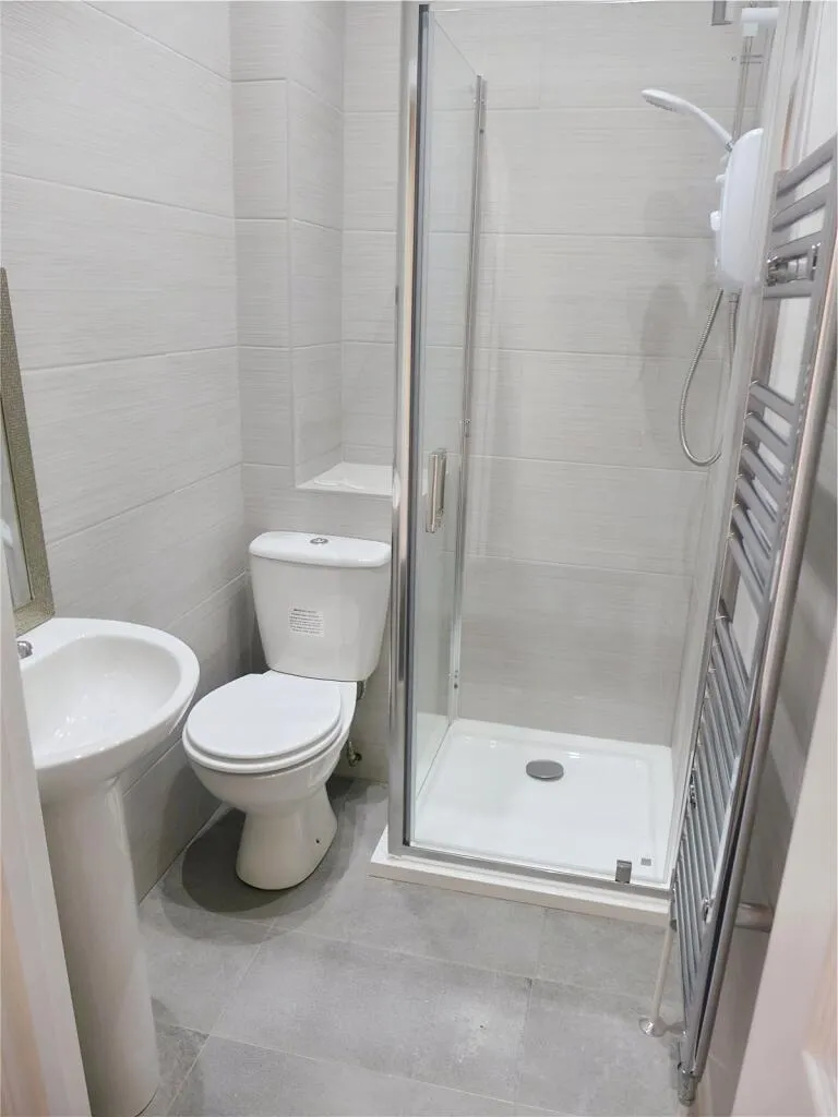 4 bed Terraced