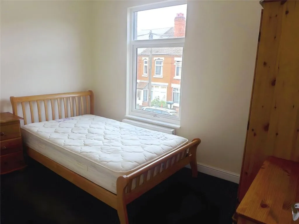 4 bed Terraced