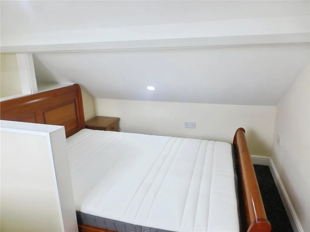 4 bed Terraced