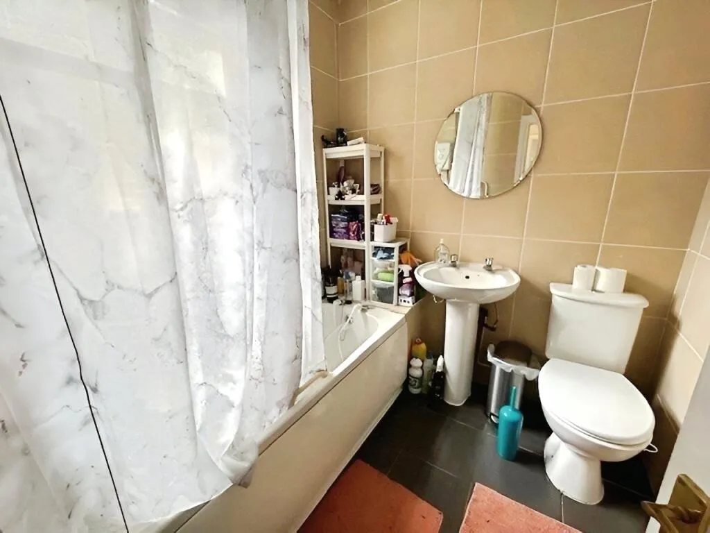 3 bed Terraced