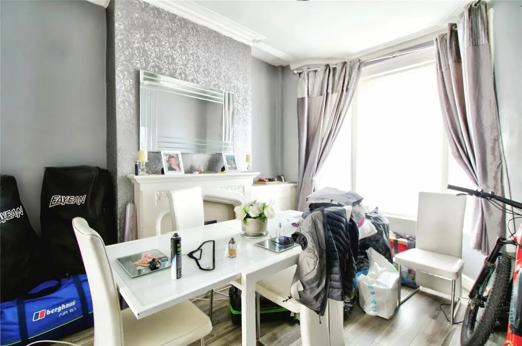 2 bed Terraced