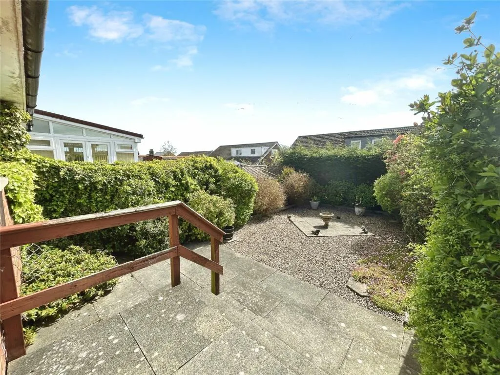 2 bed Semi-Detached Bungalow