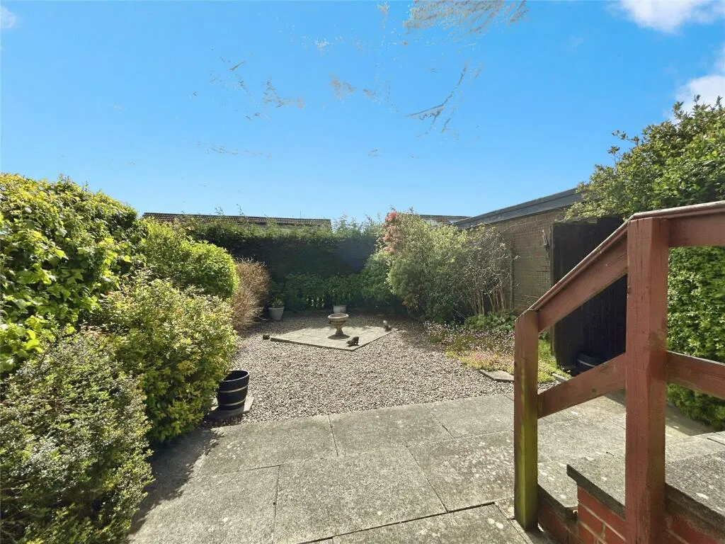 2 bed Semi-Detached Bungalow