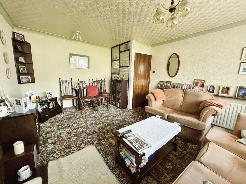 2 bed Semi-Detached Bungalow