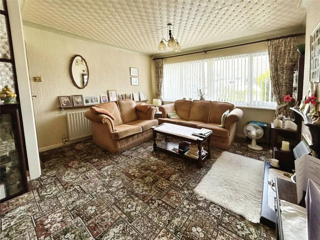 2 bed Semi-Detached Bungalow