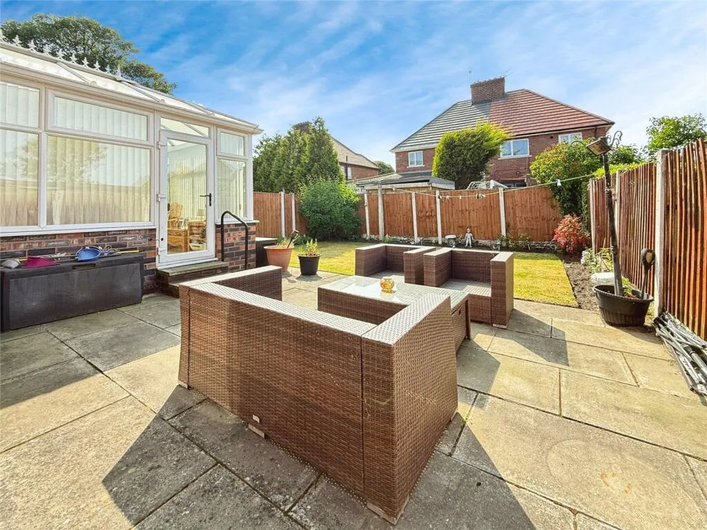 3 bed End of Terrace
