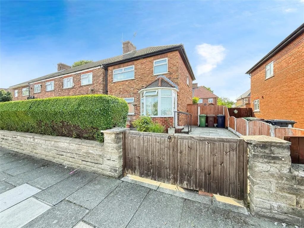 3 bed End of Terrace