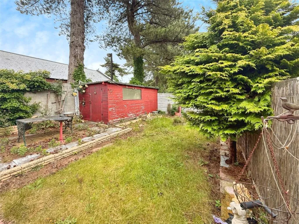 2 bed Semi-Detached