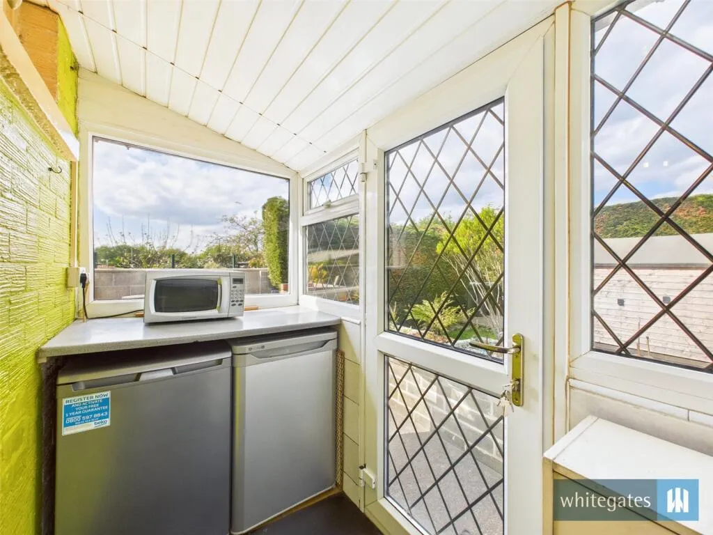 2 bed Semi-Detached Bungalow
