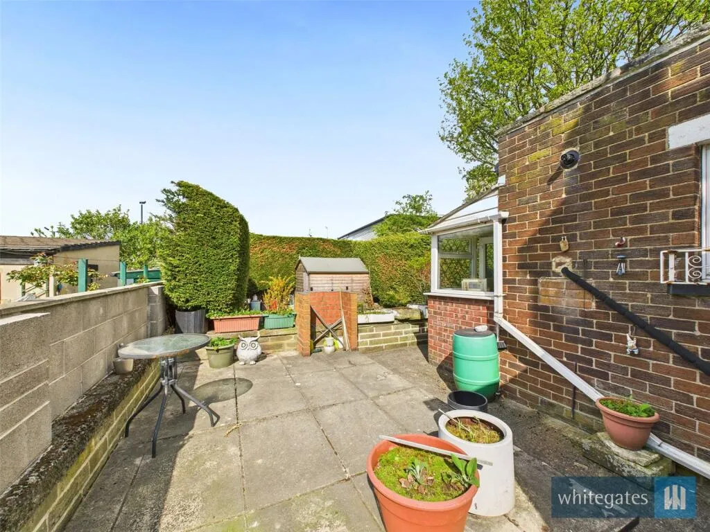 2 bed Semi-Detached Bungalow