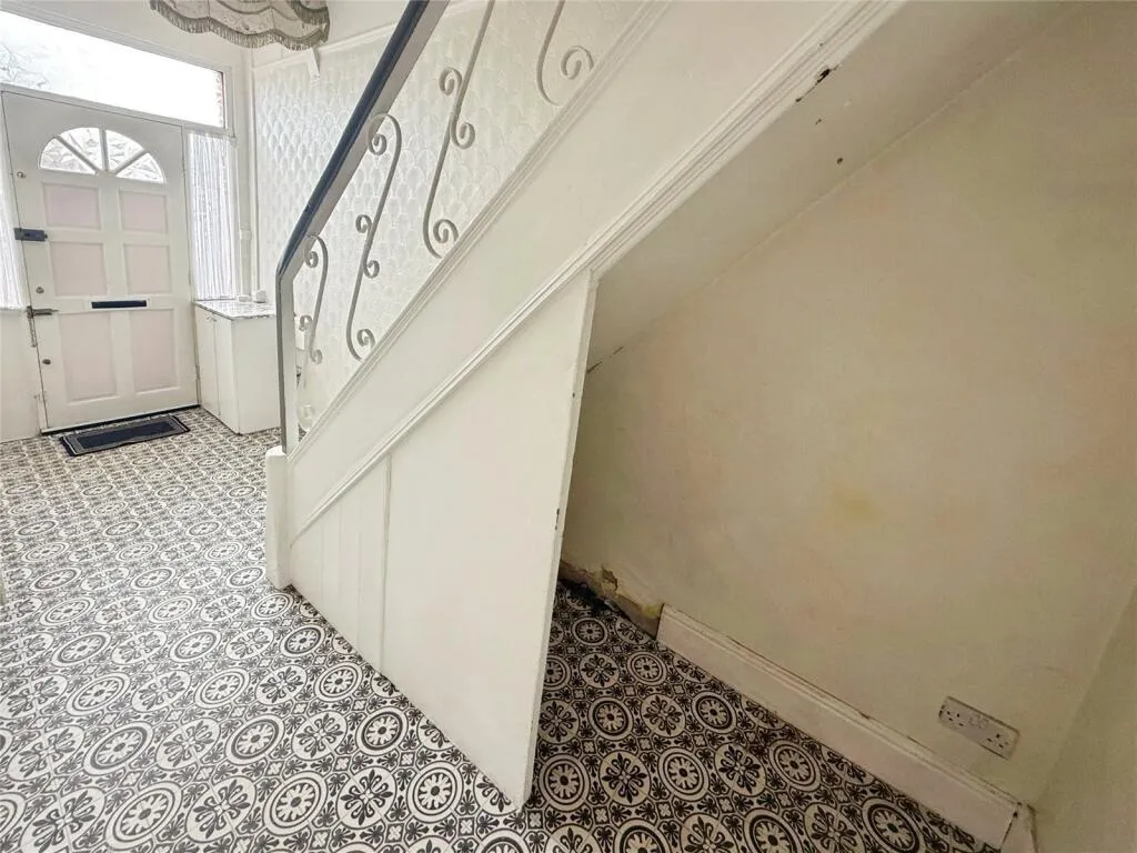 3 bed End of Terrace