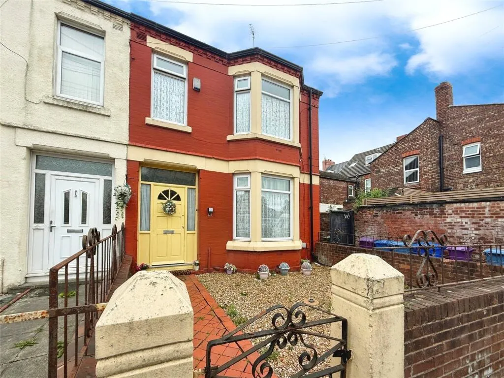 3 bed End of Terrace