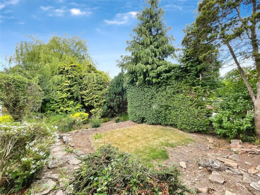 2 bed Detached Bungalow