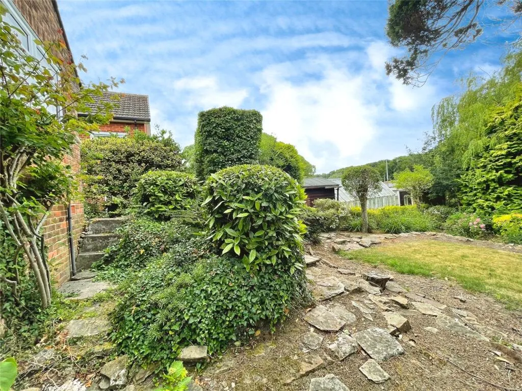 2 bed Detached Bungalow