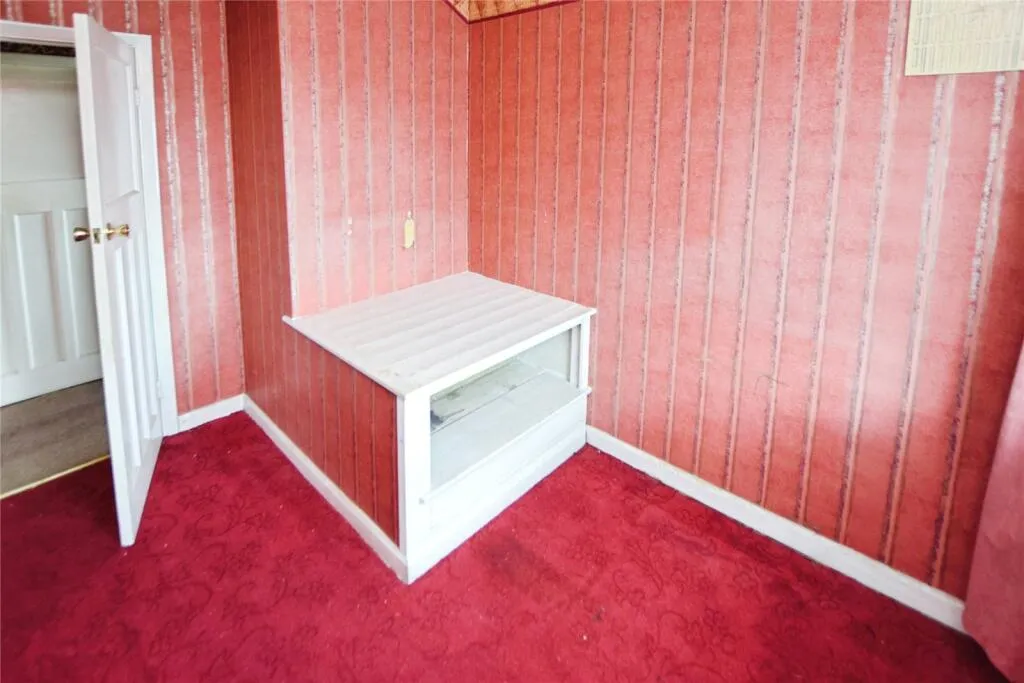 4 bed Semi-Detached