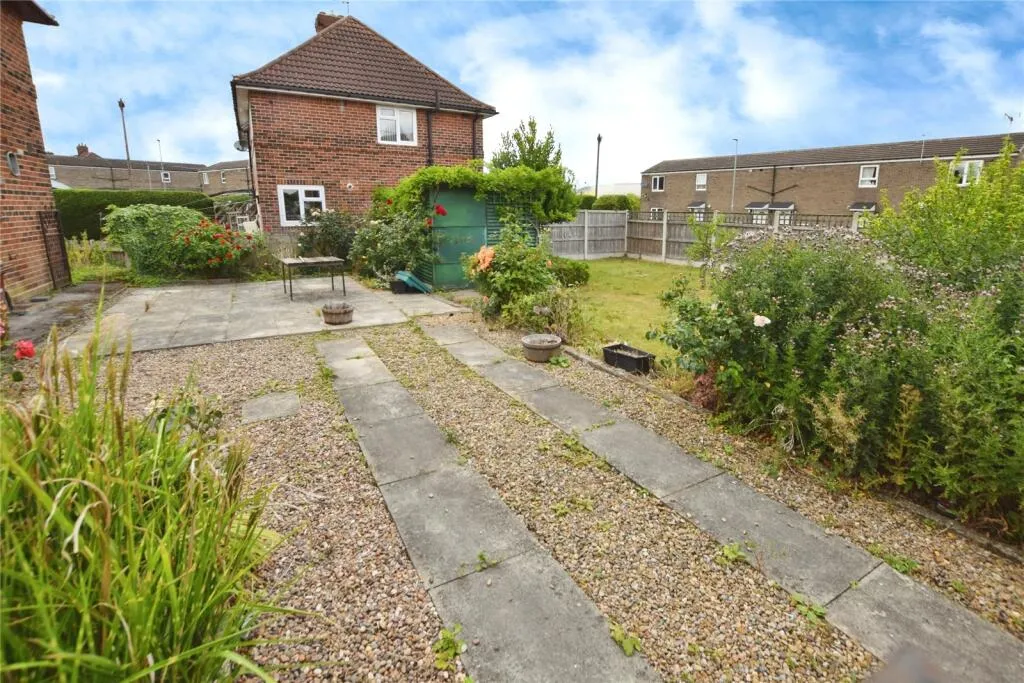 4 bed Semi-Detached