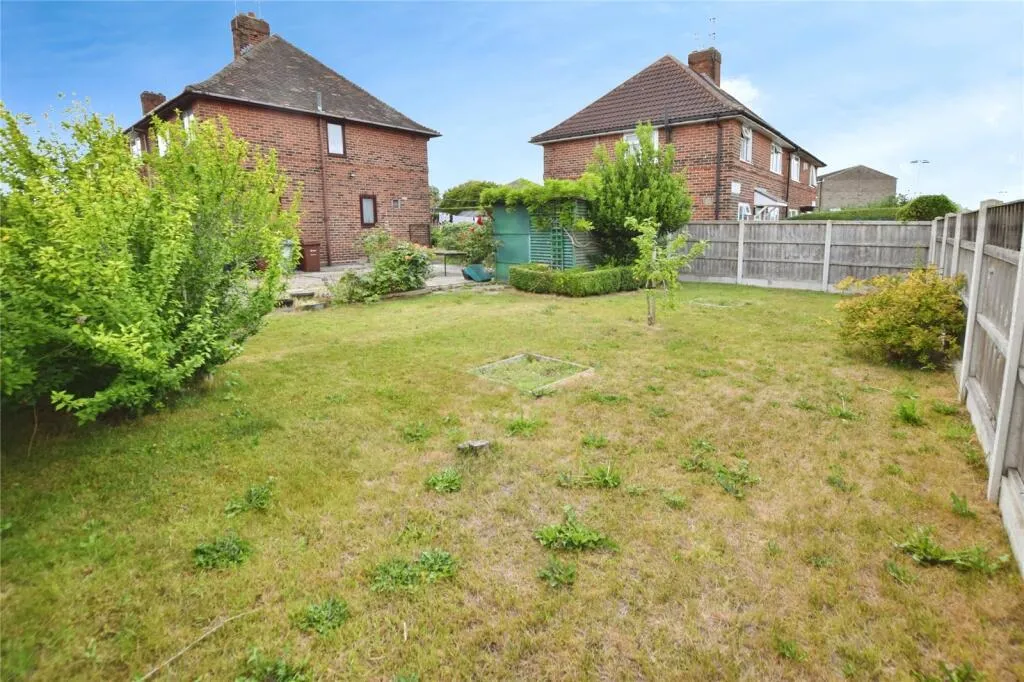 4 bed Semi-Detached