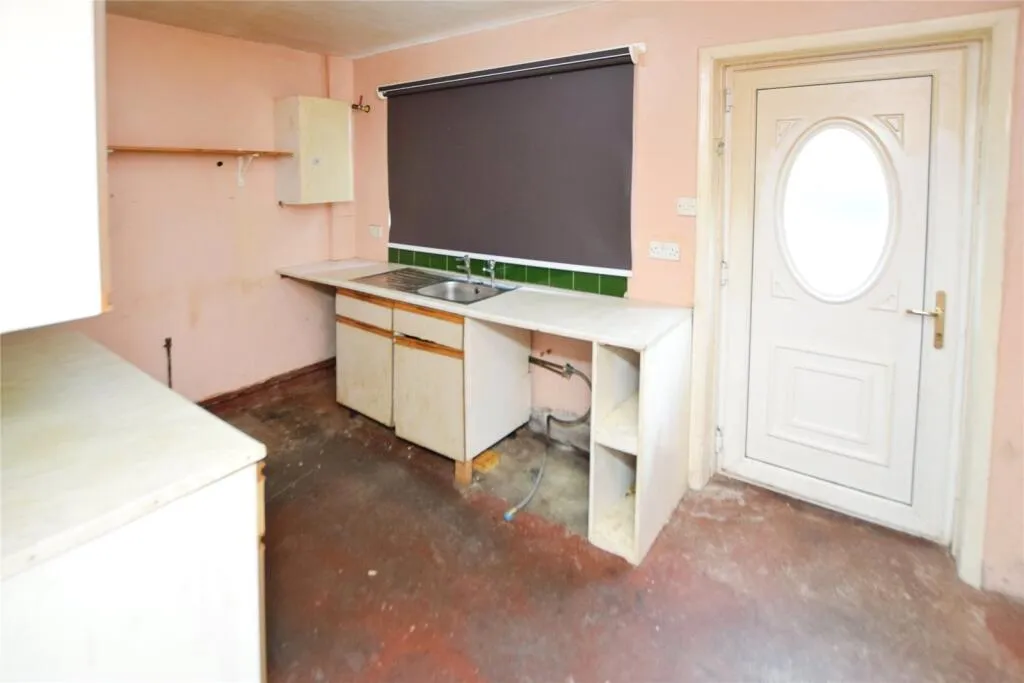 4 bed Semi-Detached