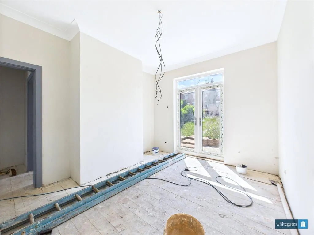 3 bed Semi-Detached