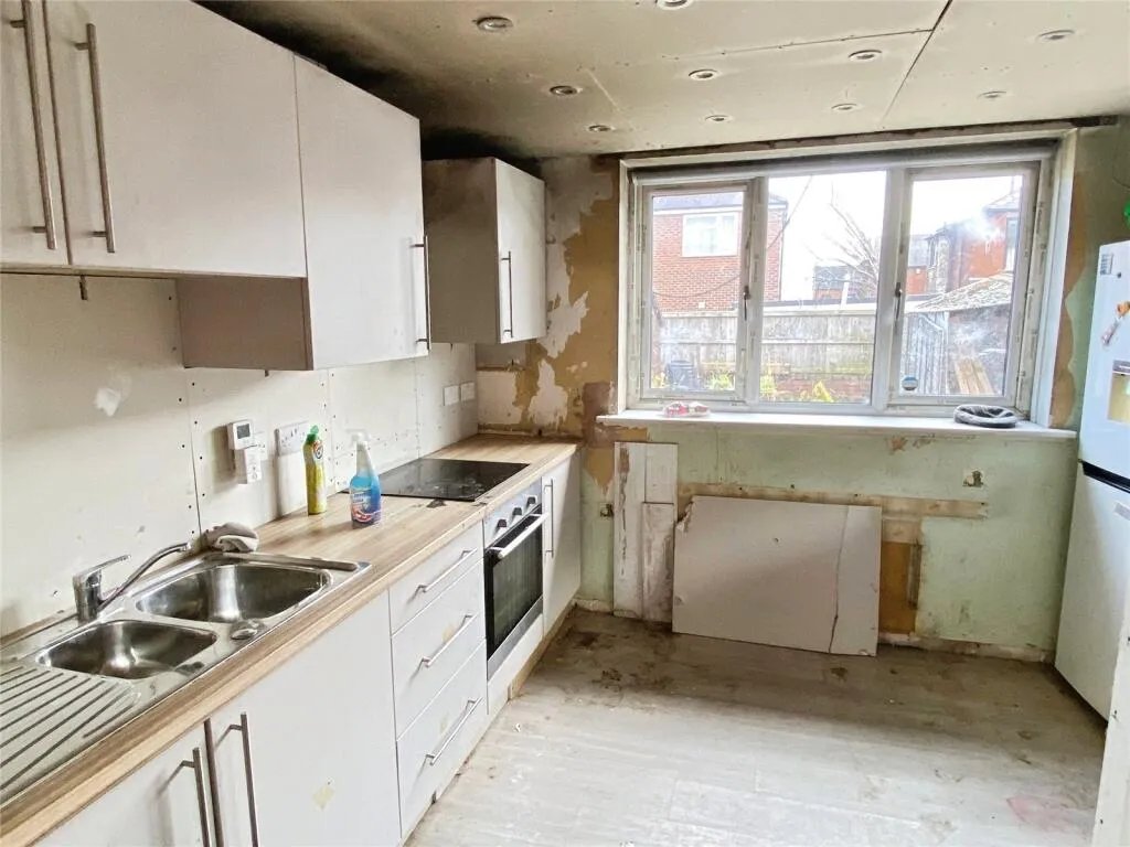 2 bed Semi-Detached Bungalow