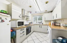 2 bed House