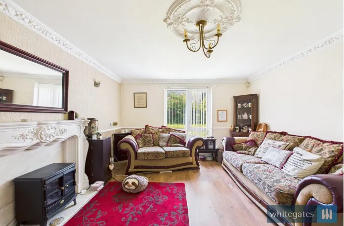 2 bed House