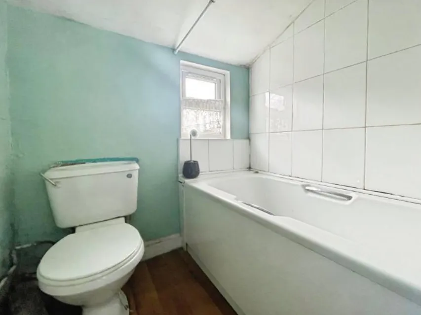 3 bed Terraced
