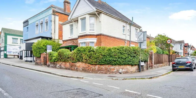 86 Lodge Road, Southampton, SO14 6RG