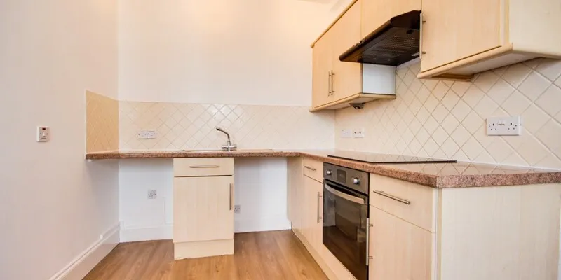 Flat 6 Suffolk House, 82 Eastgate Street, Gloucester, GL1 1QN